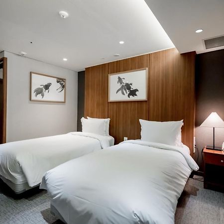 Oriens Hotel & Residences Myeongdong Seoul Exterior foto